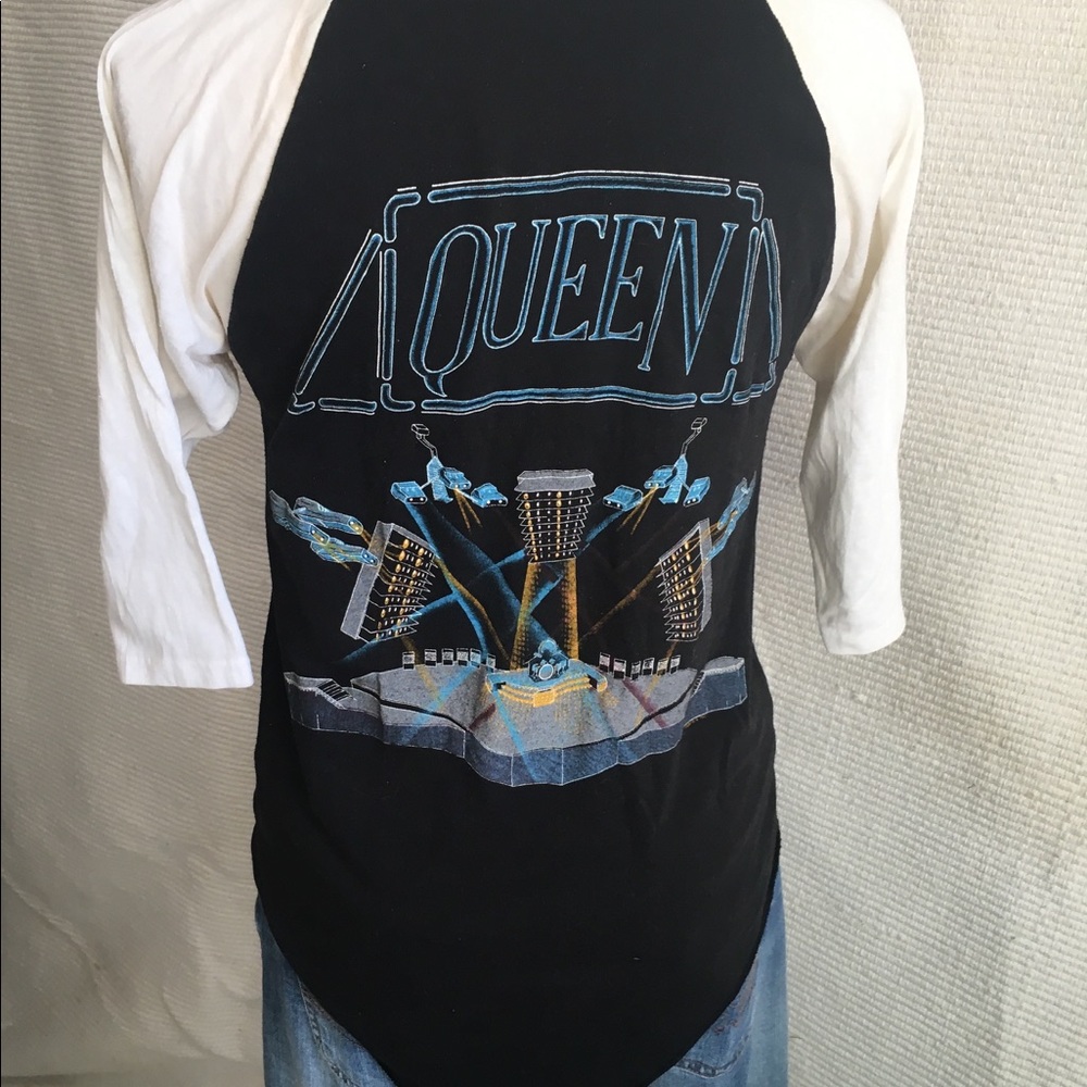 QUEEN S/M Real Vintage 80s Concert Graphic T-Shirt - Picture 3 of 7